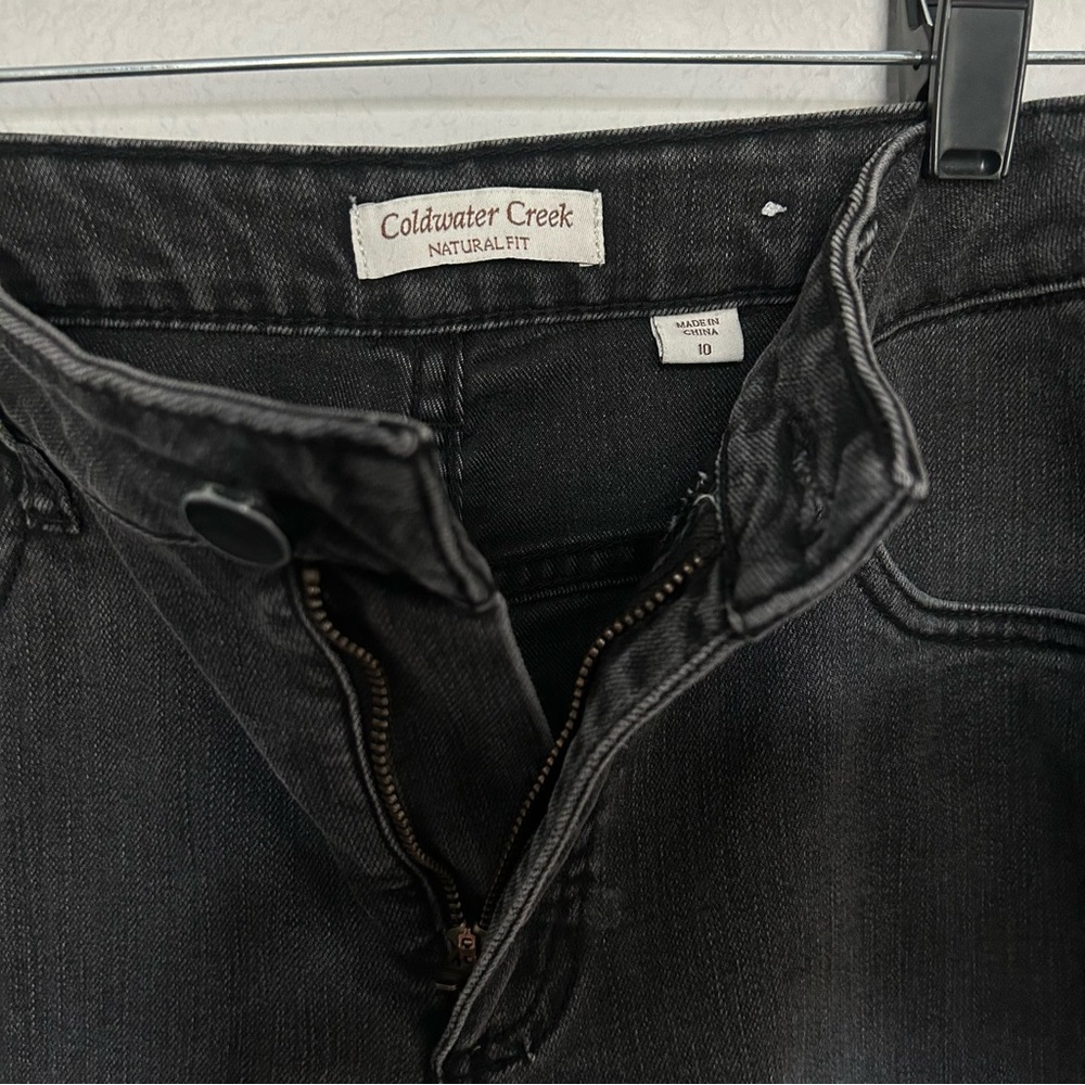 🖤 Coldwater Creek Natural Fit Dark Grey Denim Black Wash | Wide Straight | 10 - Picture 3 of 5